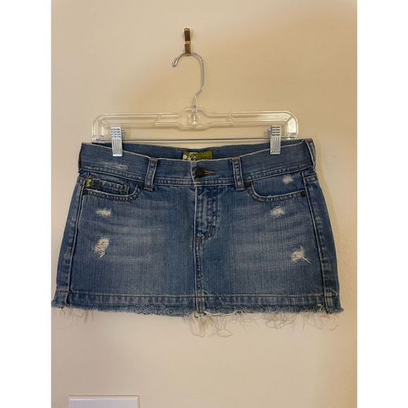 Hollister Co. Dresses & Skirts - RARE HCO Hollister Y2k season 1 skirt